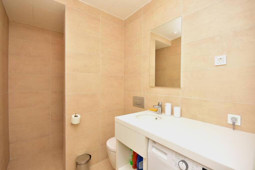 Brand New ! Seaside Apt With Poolview & Parking Budva Eksteriør bilde